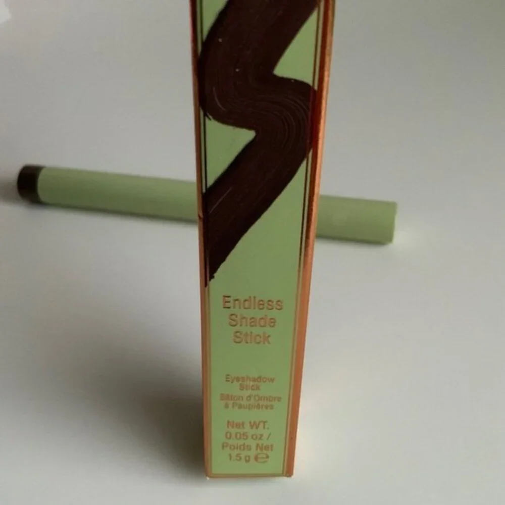 Pixi by Petra Endless Shade MatteCocoa Eyeshadow Stick